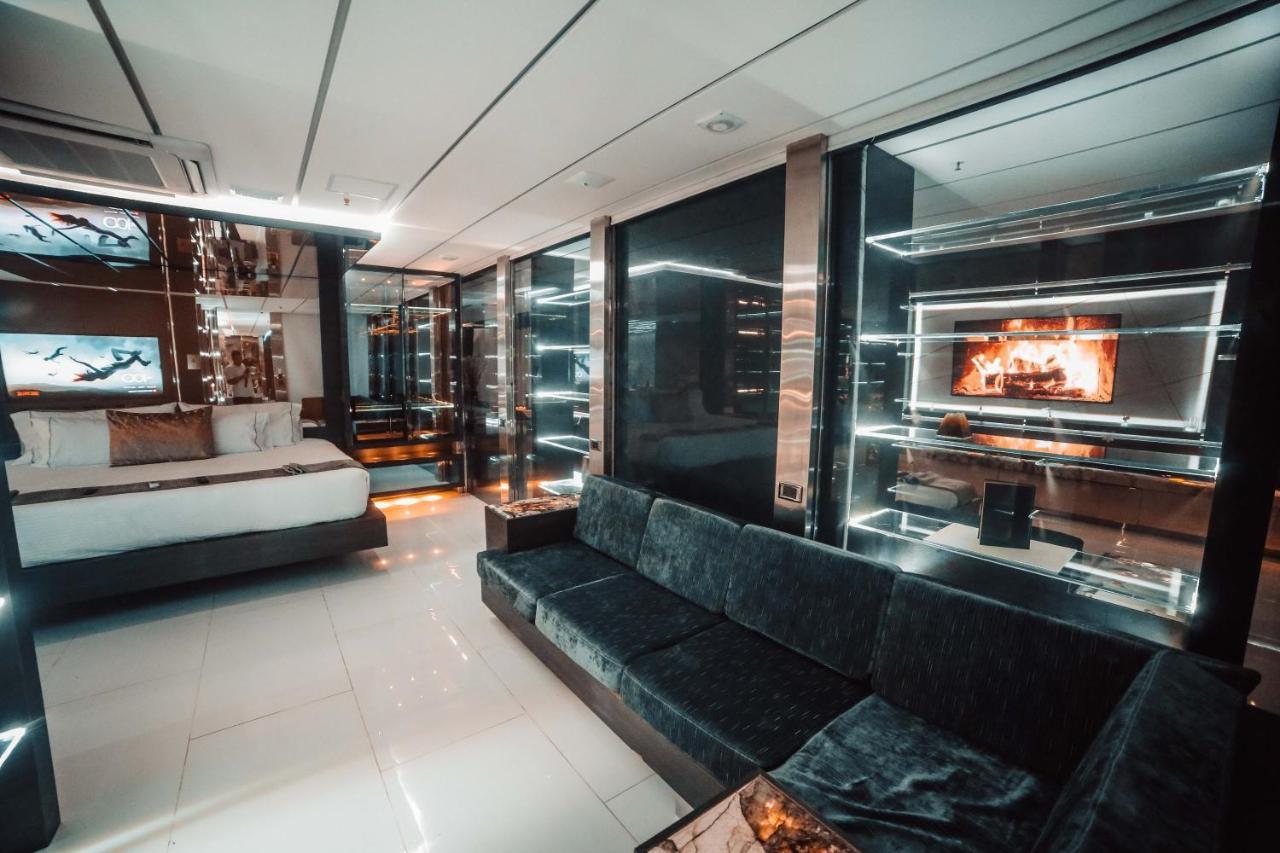 1Million Luxury Suites Medellin Luaran gambar
