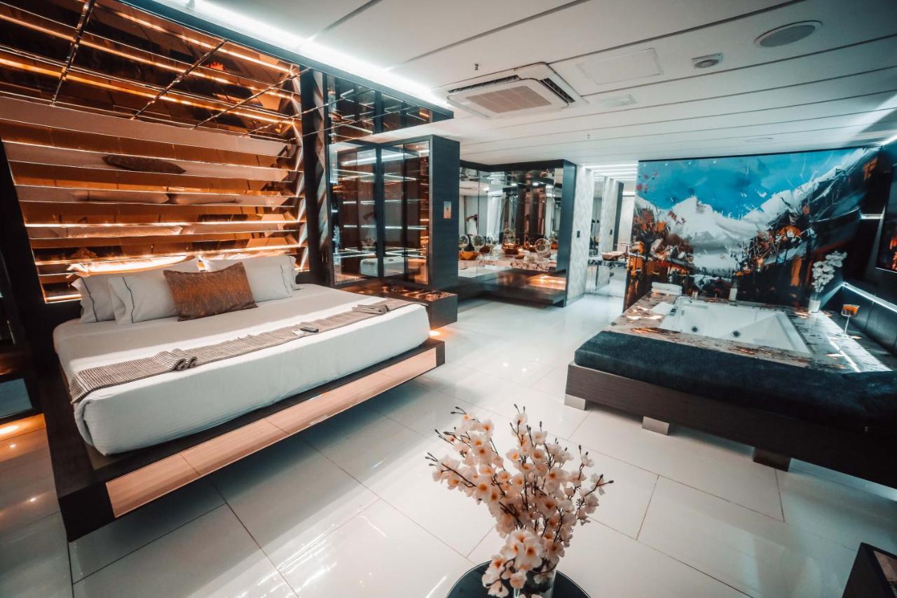 1Million Luxury Suites Medellin Luaran gambar
