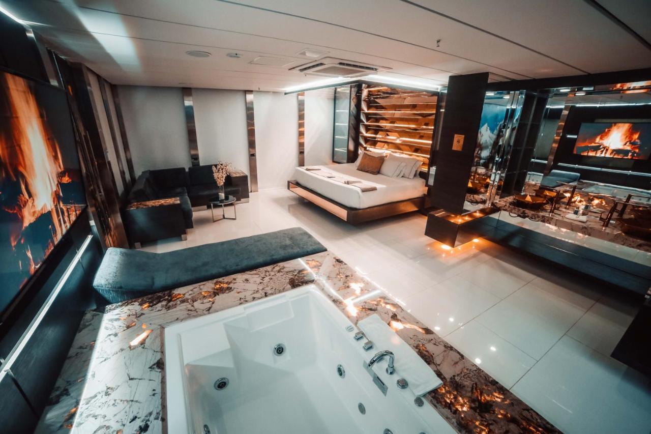 1Million Luxury Suites Medellin Luaran gambar